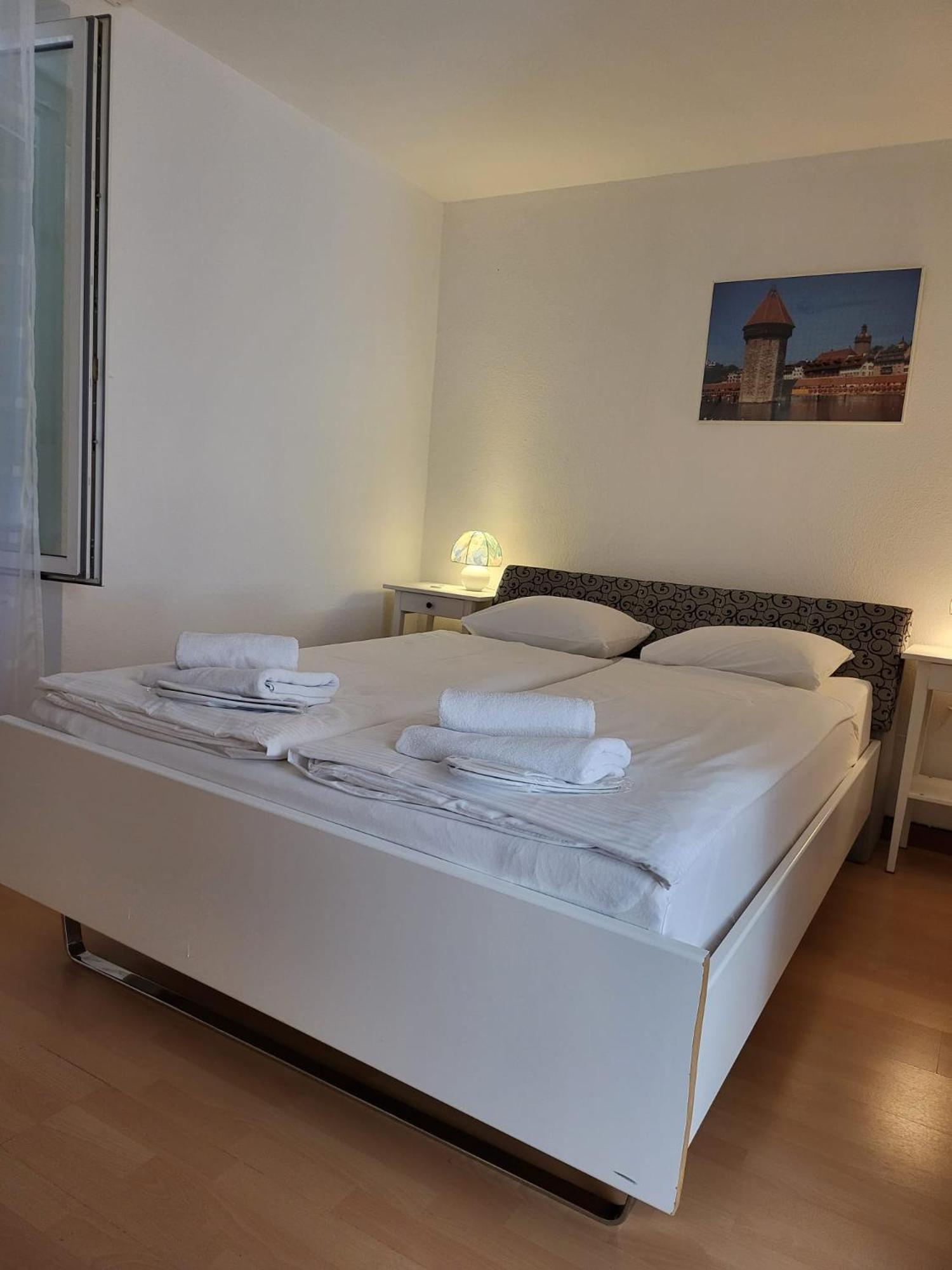 Bastis Central Guesthouse Lucerne City Eksteriør bilde